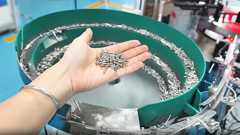 Otomatik Optik Kalite Kontrol Makinesi (Döner Bağlantı Ayıklama Sistemi)