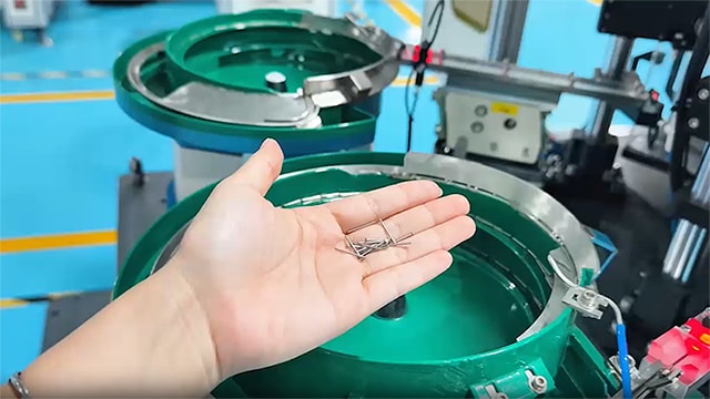 Optik Kalite Kontrol Makinesi (Mekanik Besleme Kollu)