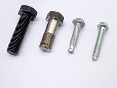 Optik Kalite Kontrol Makinesi (Başlı Bağlantı Elemanları İçin)
