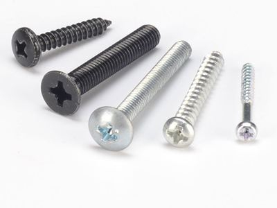 Optik Kalite Kontrol Makinesi (Başlı Bağlantı Elemanları İçin)